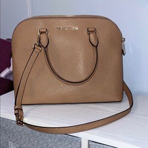 Michael Kors Large Cindy Dark Khaki